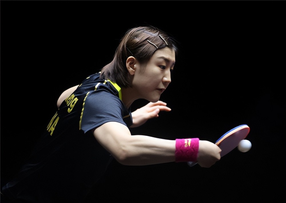 星空体育- 体操总决赛焦点战:北城天狼队大胜关东白虎队,外线火力全开。教练团队居功至伟