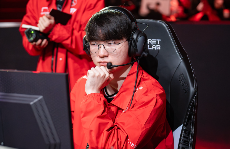 星空体育-关于Faker在皇家马德里比赛中比赛规则变更，出色发挥引发热议！比赛高潮迭起的信息