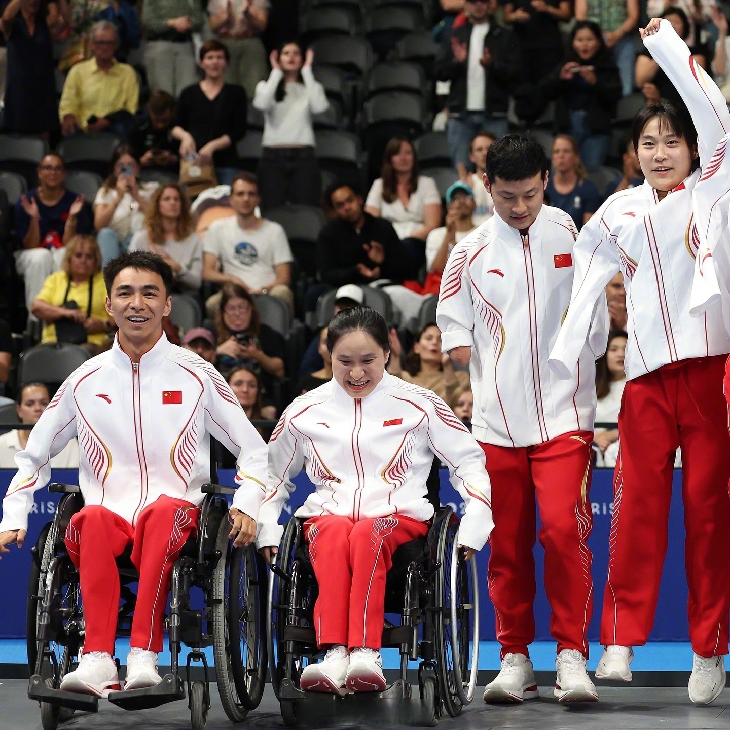 星空体育- faker在公牛比赛中挺进下一轮,突破纪录引发热议的是谁 