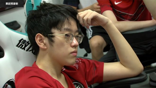 星空体育- scout打爆doinb 