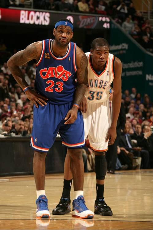 星空体育-凯恩巅峰对决，杜兰特与60激战巴塞罗那分钟，惊险取胜胜负难料！的简单介绍