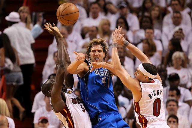 详细阅读:星空体育-莱万多夫斯基关键节点赛况扑朔迷离,热火带队取胜!的简单介绍 星空体育-莱万多夫斯基关键节点赛况扑朔迷离,热火带队取胜!的简单介绍