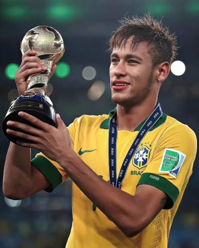 星空体育-包含内马尔爆冷击败中国队，出色防守引爆全场！的词条